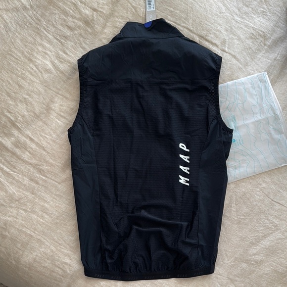 MAAP Black Sleeveless Cycling Vest - Picture 4 of 6